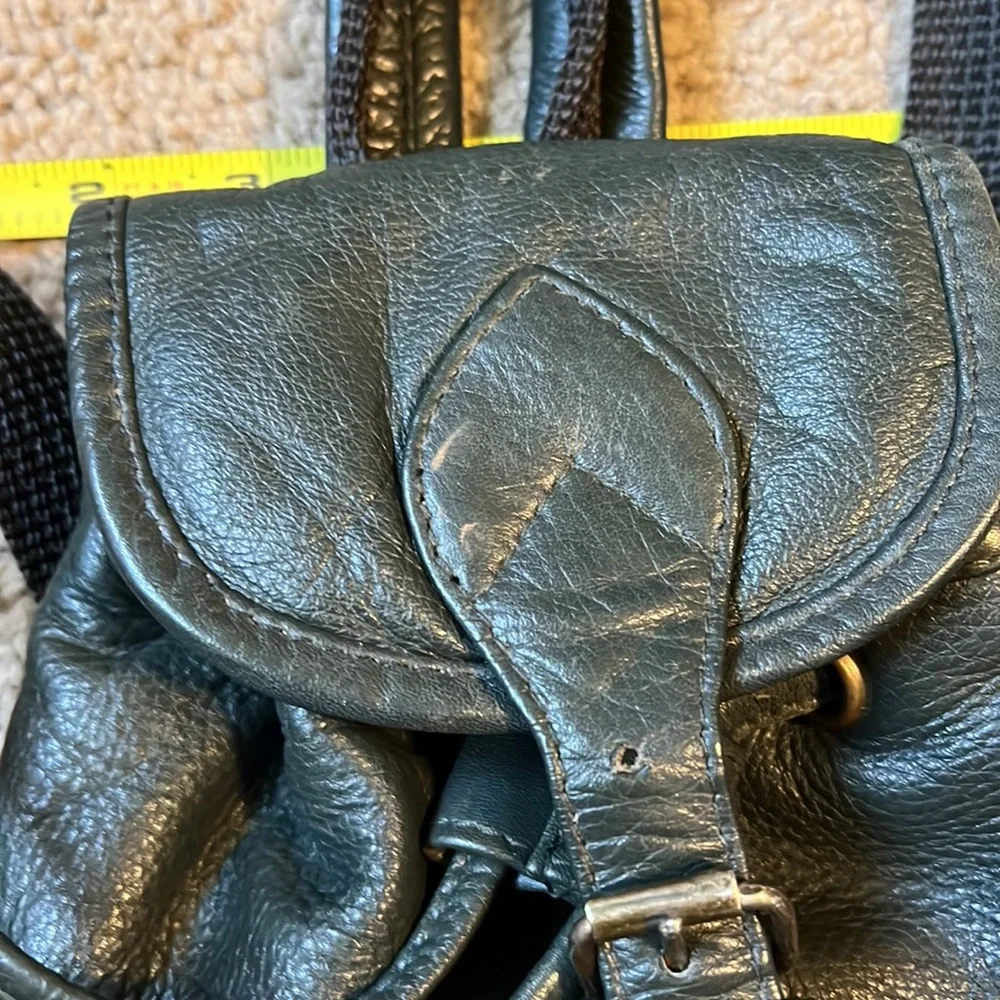 Backpack - Picture 7 of 7
